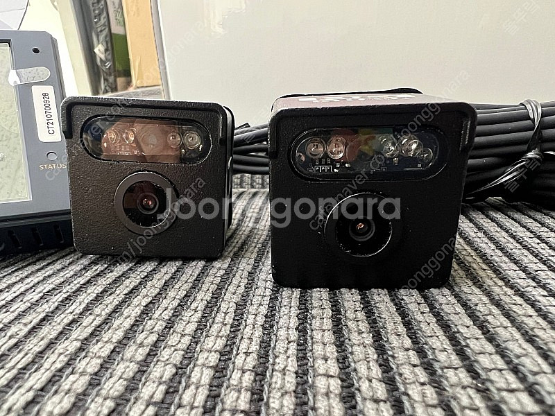 차량 블랙박스 3채널 판매합니다--1