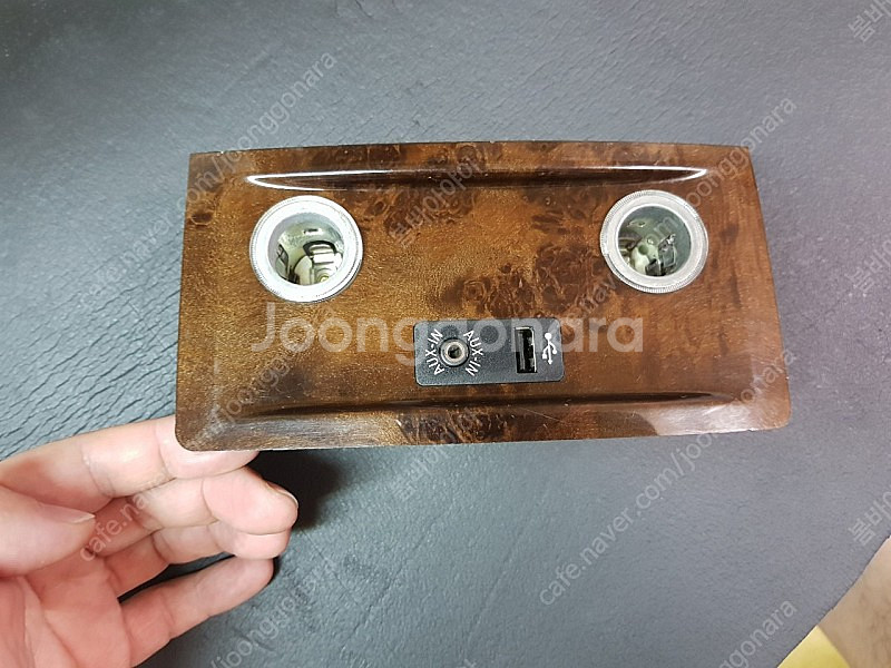 bmw e60 2열 시거잭aux&usb--0