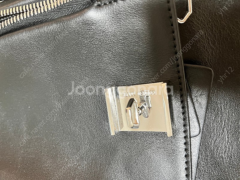 1회 사용 골든구스 보스턴백--2