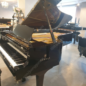 [판매] 야마하 C7 블랙 유광 그랜드피아노 판매합니다.
