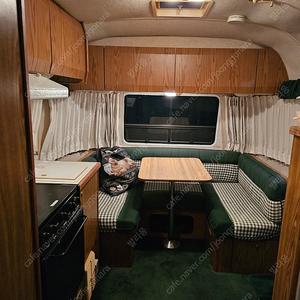 AIRSTREAM 에어스트림 캠핑 카라반 1998년 오리지널 레트로 매매 합니다.