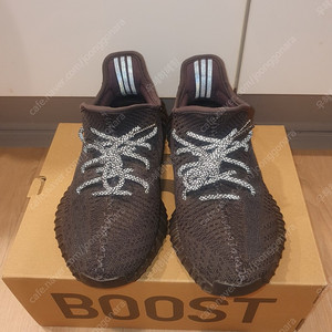 이지부스트 350 v2 255 트리플블랙 논리플렉터 팝니다!
