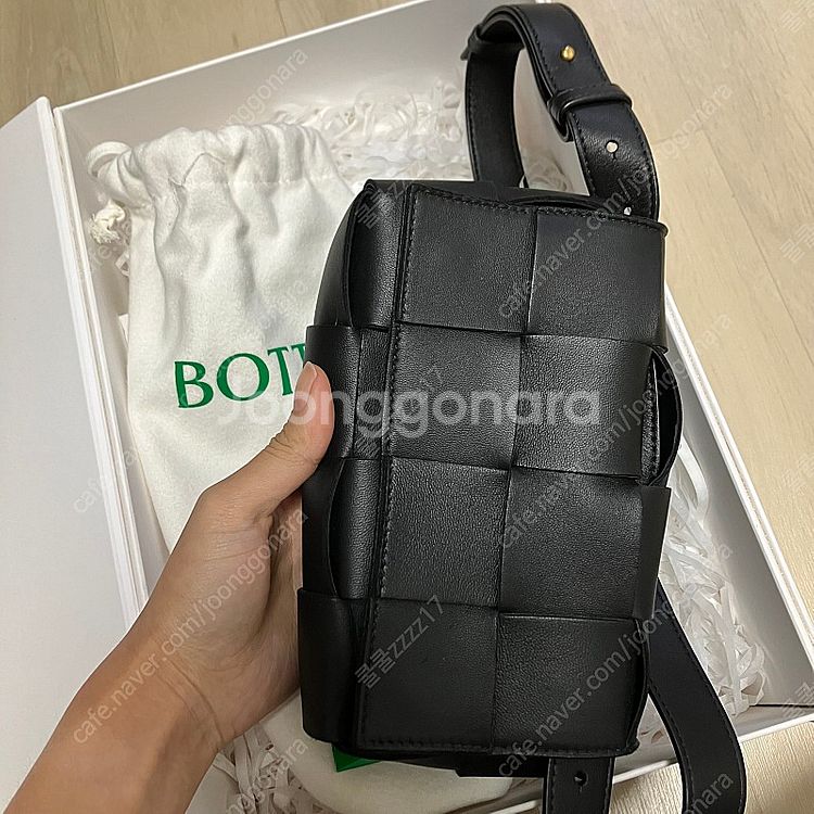 보테가베네타 카세트백--2