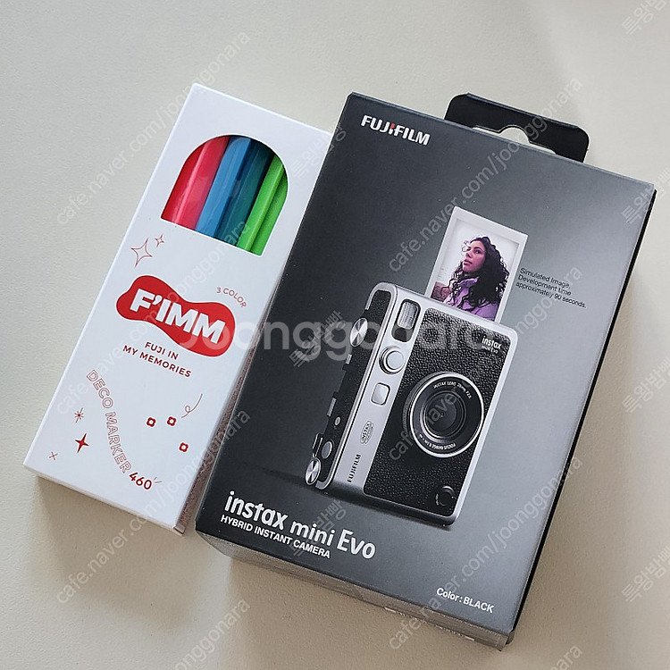 (미개봉 새상품) 인스탁스 미니 에보 Evo 폴라로이드 블랙 [데코팬 서비스] 택포 25만--1