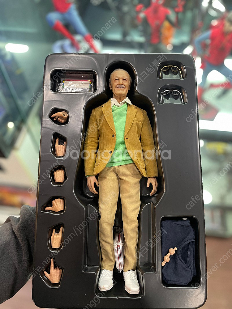 우토이즈 스탠리 팝니다.--1