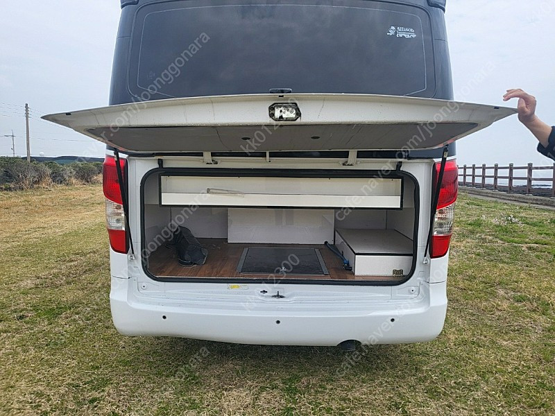 레스타 오토 캠핑카 팝니다 이미지