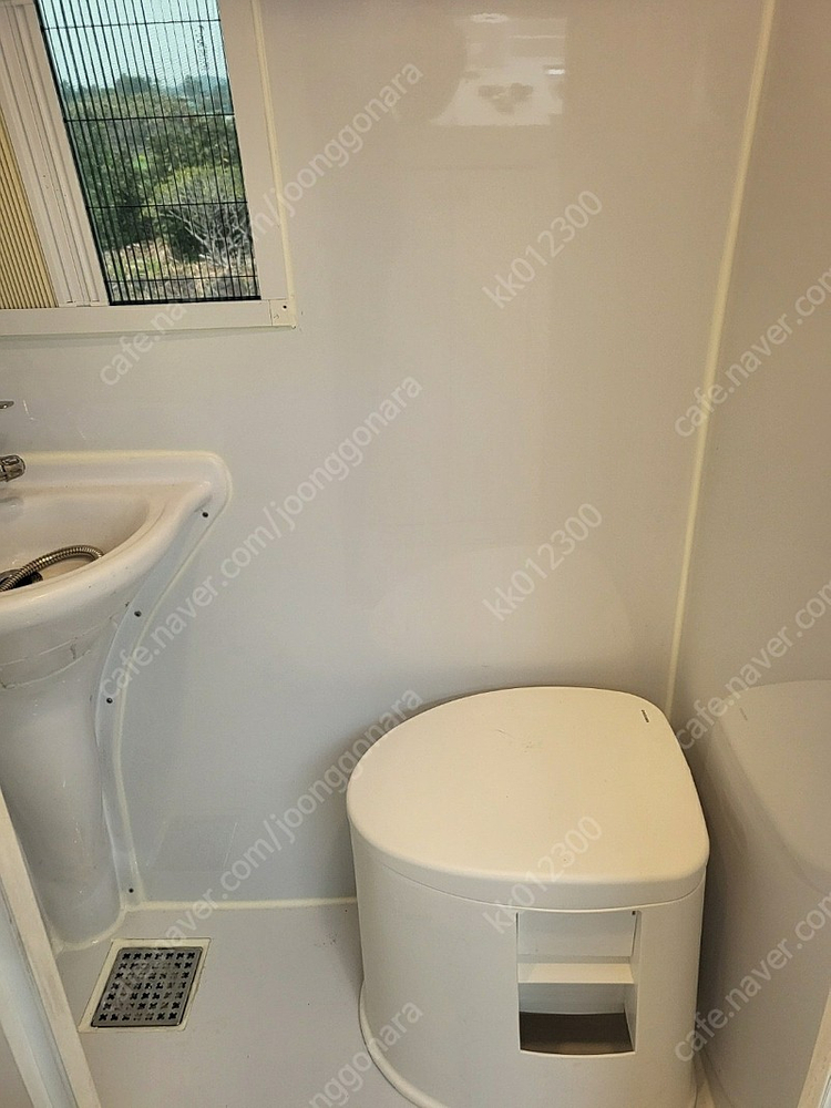 레스타 오토 캠핑카 팝니다 이미지