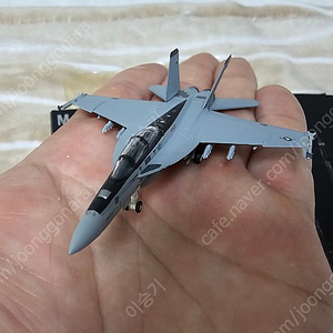 Hogan 1:200 M시리즈 F18 3대