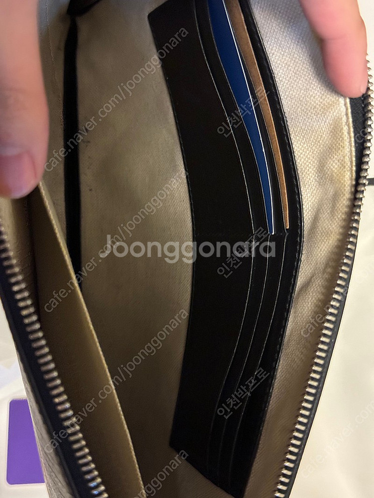 구찌 클러치백 스네이크 정품 풀박스 팝니다--5