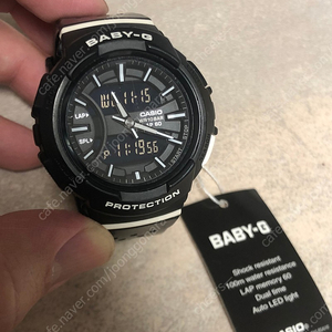 베이비 지샥 BABY G-SHOCK BGA-240-1A1DR 입니다