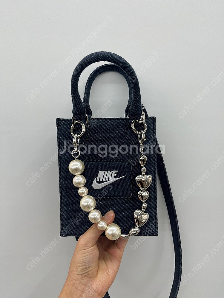 켈리인서울 켈리즈 쁘띠백 신상 나이키--0