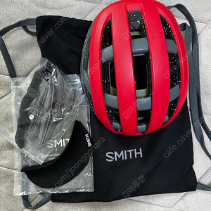 스미스 네트워크 밉스 자전거 헬멧 팝니다 흰빨
