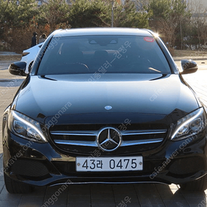 벤츠C클래스 W205 C220 d 4MATIC할부 전액할부 탁송가능 저신용자할부가능 여유자금가능