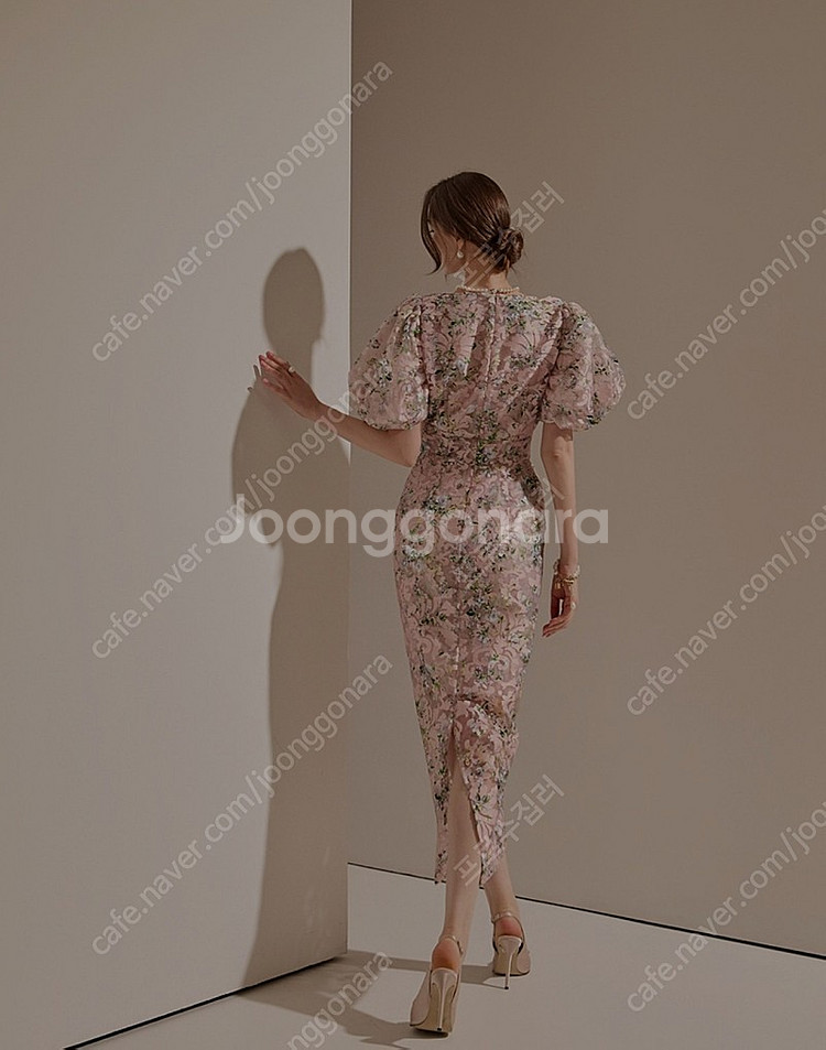 딘트 플로럴 퍼프 슬림 원피스 55(M) 핑크--4
