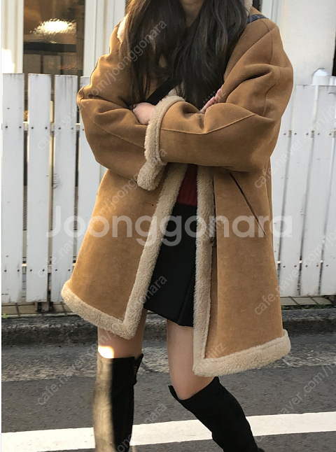 제이투유 (새상품) 캐롤 무스탕--3