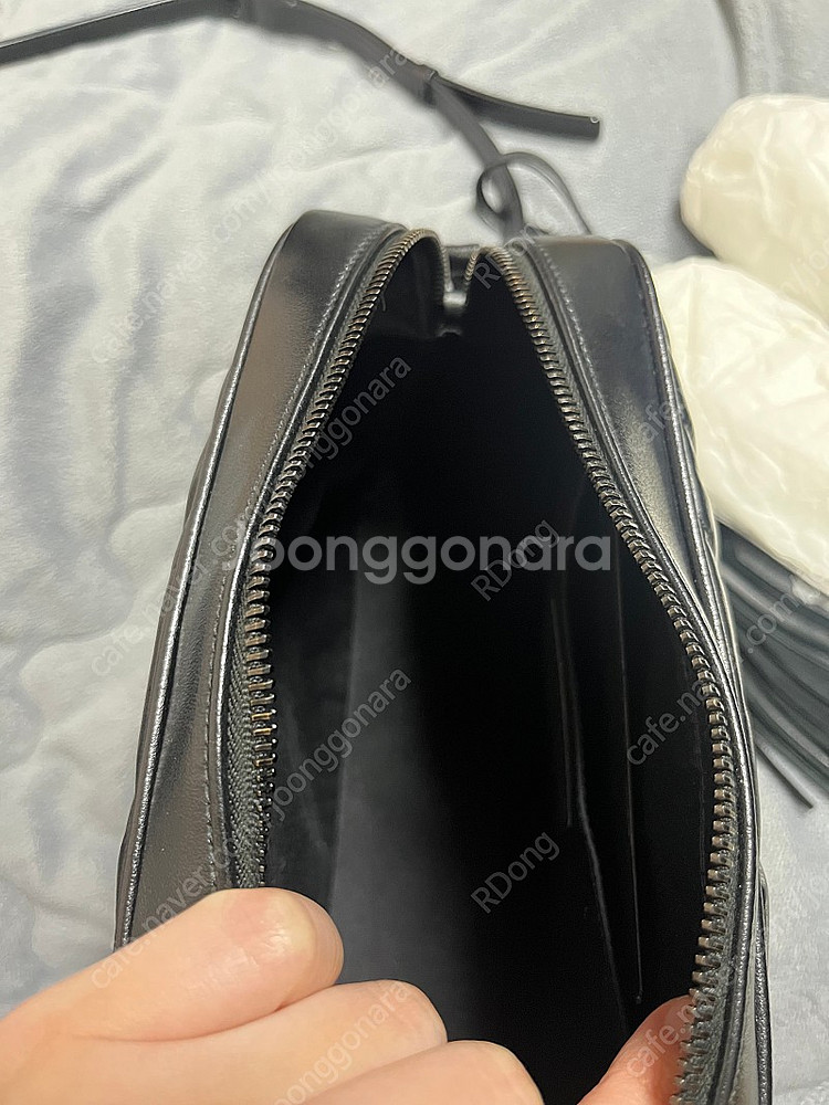 생로랑 루 카메라백 흑장--9