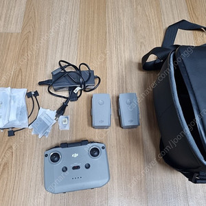 dji mavic 에어2 배터리 및 부품으로 판매합니다