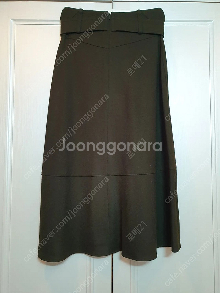 빈스 미디 울 스커트 00 사이즈 팝니다. 롱 치마 vince belted wool midi skirt--4