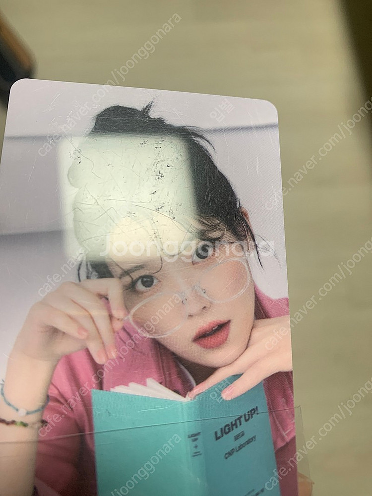 (반택포)아이유 한정판 cnp 차앤박 포카 판매합니다--1