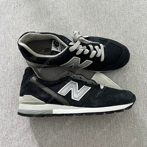 뉴발란스 m996nav kith 270