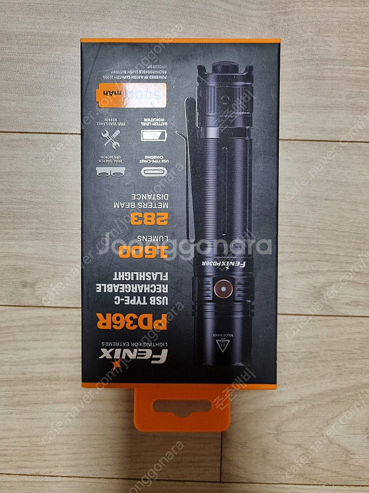 LED LENSER랑 FENIX 랜턴 팔아요.--3
