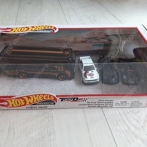 핫휠 프리미엄Hot Wheels 개러지 컬렉터 슈퍼카 세트(차량4대)미개봉 새상품