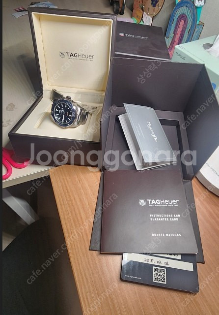 태그호이어 아쿠아레이서 쿼츠, 청판 41mm, 85만--0