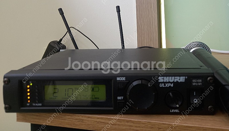 shure 슈어 무선마이크 ulxp 핸드 셋트 판매합니...--2