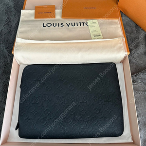 LOUIS VUITTON 에튀 드 보야주 MM