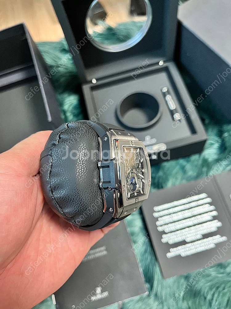 위블로 스피릿오브빅뱅 문페이즈 티타늄 42mm 교환합니...--3