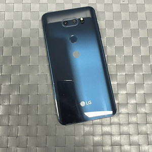 LG V30 64기가 블루 무잔상 A급 단말기 7만원 판매합니다