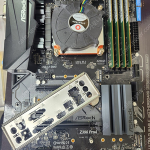 i9 9900K + Asrock z390 pro4 + 64(16 2666 4개) 보드 세트 팝니다 42 택포