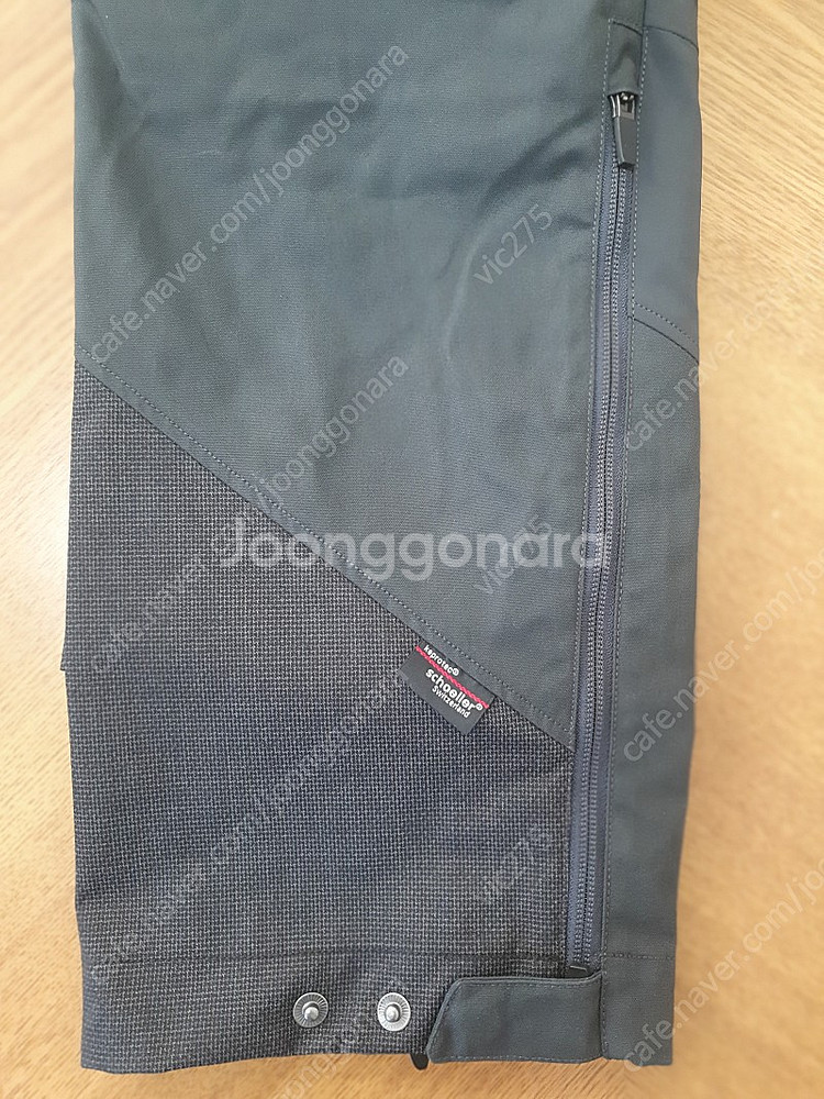 룬닥스 마케 프로 팬츠 새제품 50% 이상 할인가에 판매합니다.--4