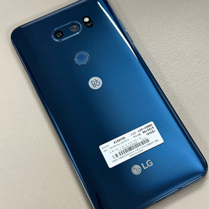 LG V30 블루색상 64기가 무잔상 상태좋은폰 7만원에 판매합니다