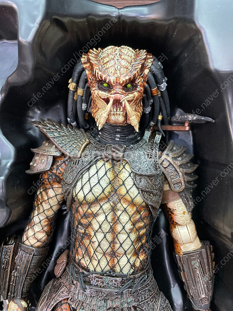 핫토이 프레데터2 시티헌터 프레데터 팝니다.--2