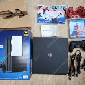 PS4 PRO 1TB CUH-7218B 블랙 풀박스 팝니다!