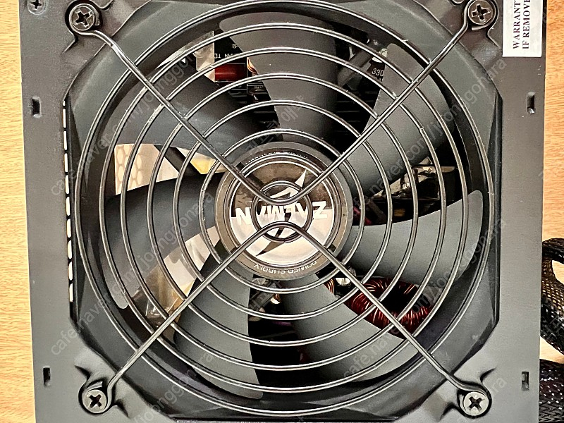 잘만 ZM600-LX 팝니다.--2