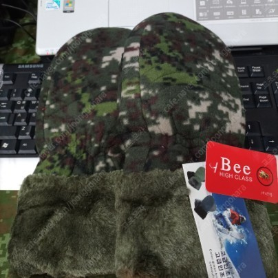 찬바람부는 날씨에 따듯한 밀리터리카모 벙어리 방한장갑 팝니다.--7