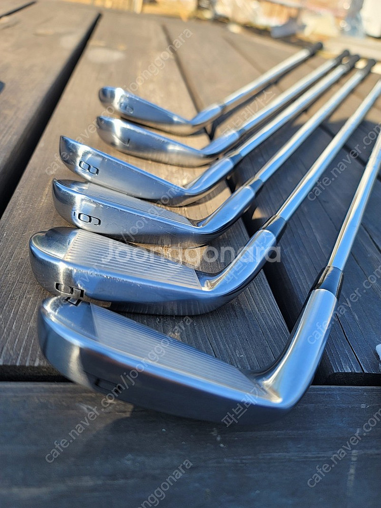 미즈노프로(정품) 225 다골105s 판매합니다.--3