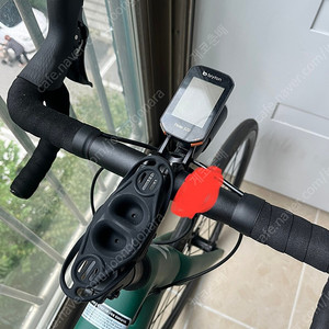 로드자전거 스페셜라이즈드 sl6 타막 + 속도계 + 스페셜라이즈드 헬멧 및 구성품