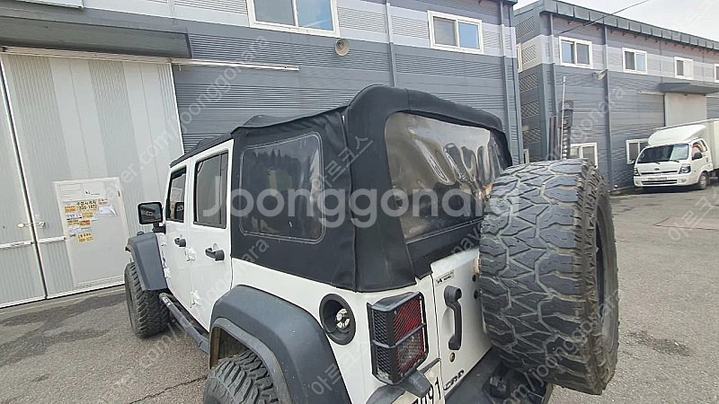 랭글러 jk 소프트탑 판매합니다--3