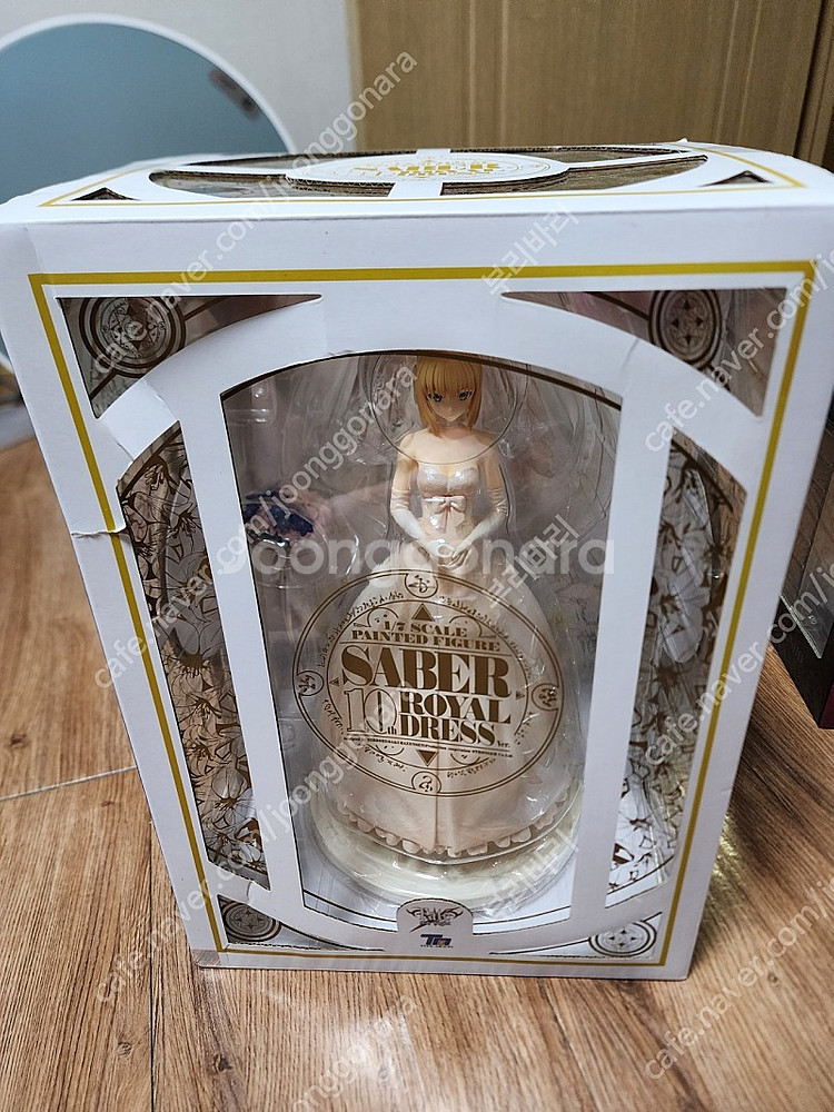 애니플렉스 세이버 로열드레스--1