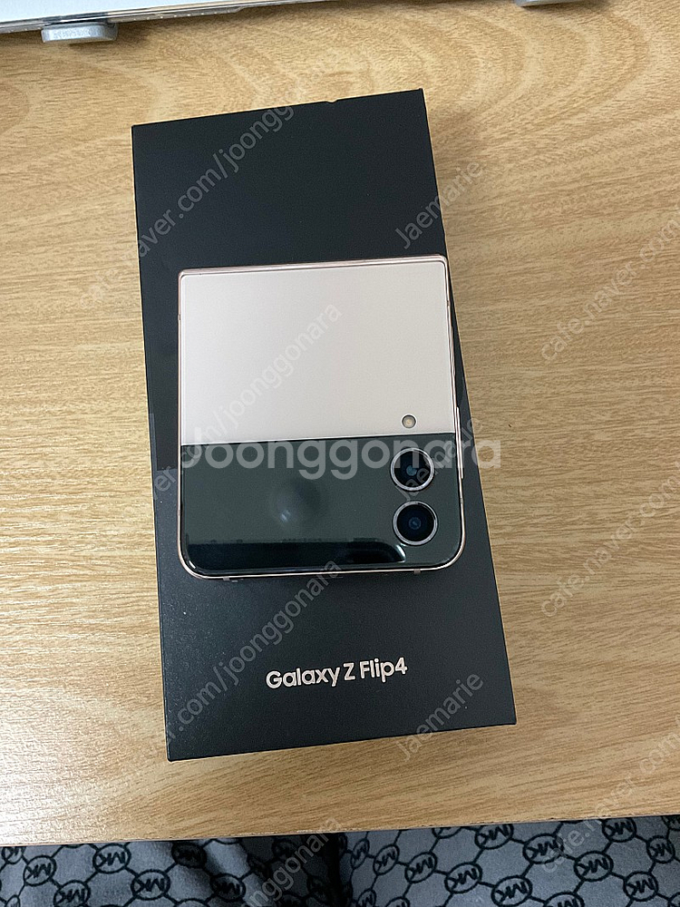 Z플립4 256GB 핑크골드--0