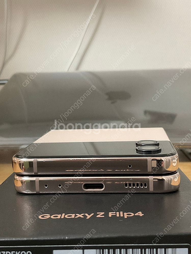 Z플립4 256GB 핑크골드--1