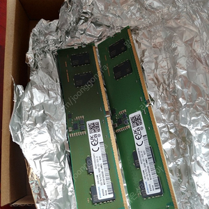 ddr5 삼성 5600 8g x2 팝니다16g