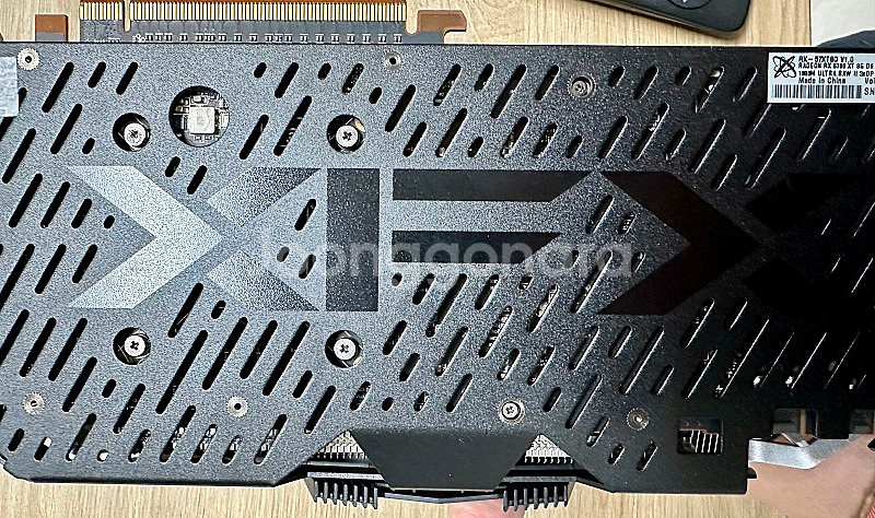 라데온 xfx rx5700xt 팝니다.--8