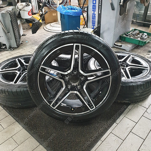 벤츠 A클래스 AMG W177 18인치 순정중고휠타이어 판매