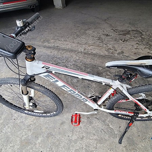 엘파마로사 mtb r590