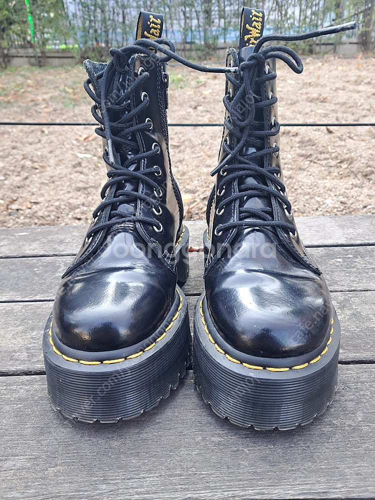 여성용 닥터마틴 8홀 제이든225--0