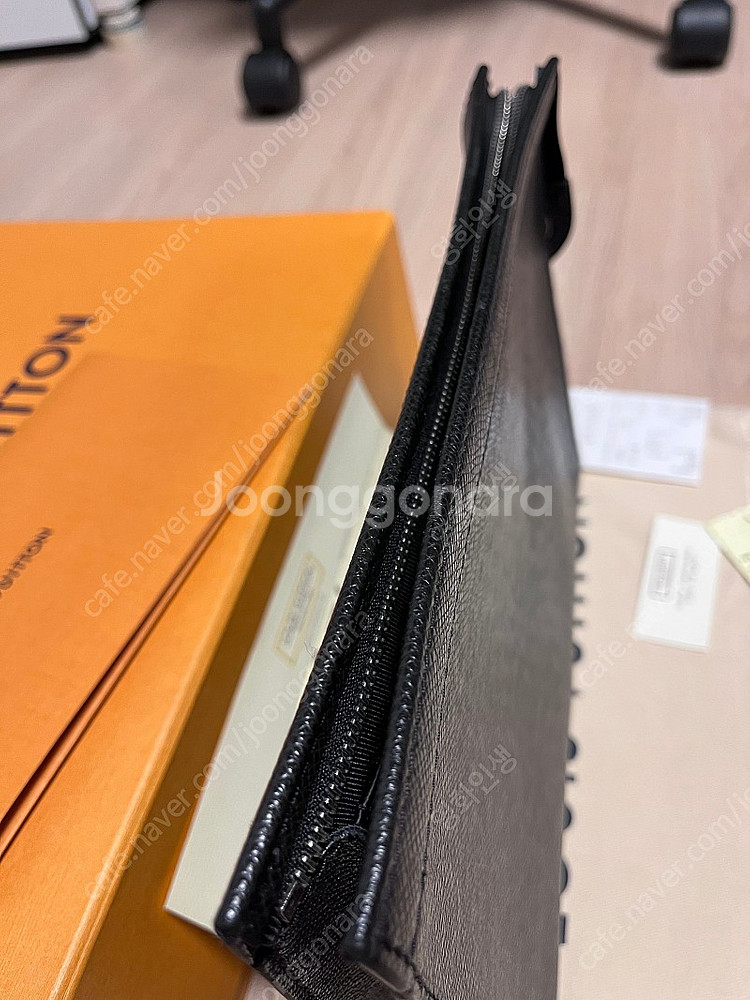 정품)루이비통 남자클러치 포쉐트보야주(m30547) 가...--5